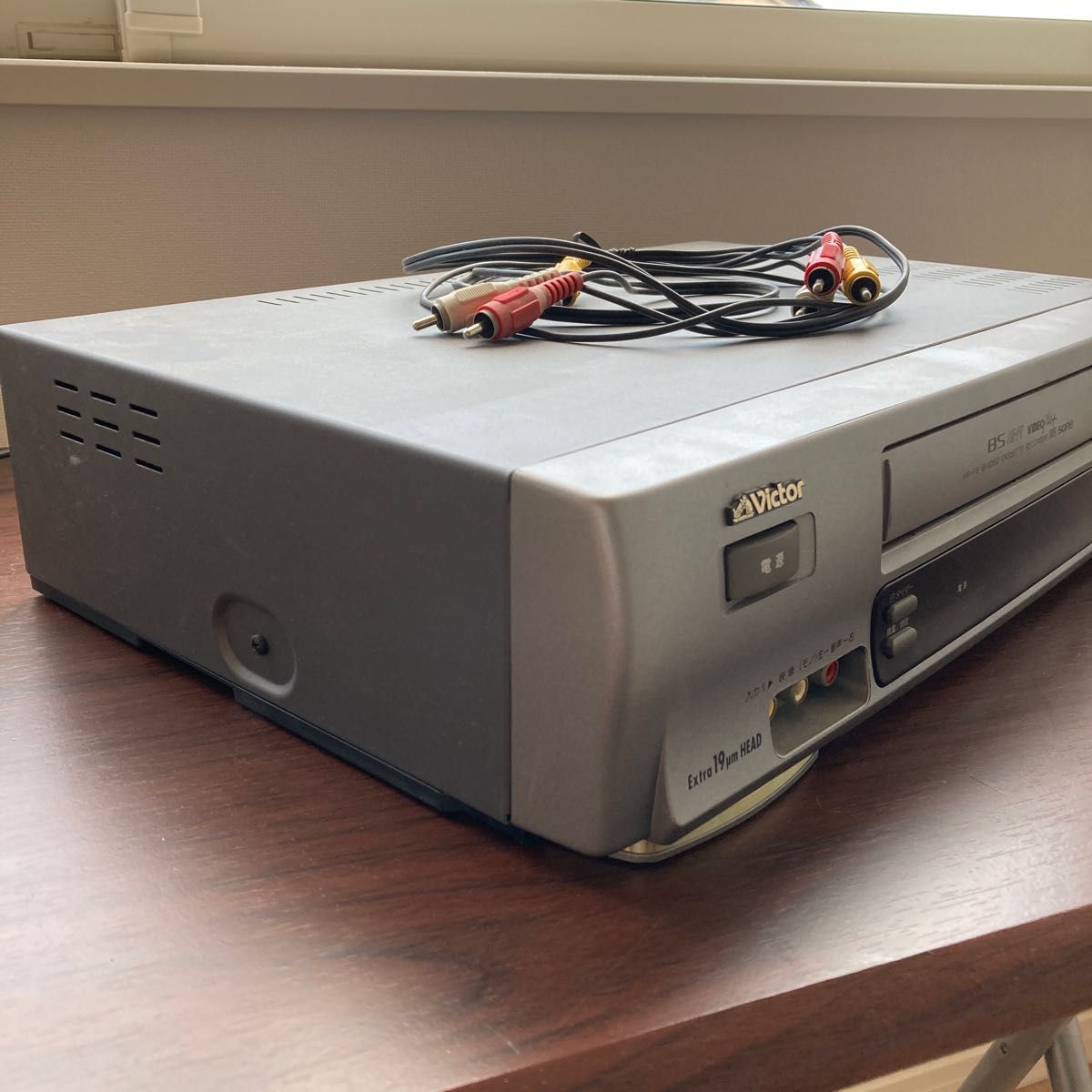 日本ビクター1998年製のビデオカセットレコーダー HR-F8です 日本ビクター1998年製のビデオカセットレコーダー HR-F8です