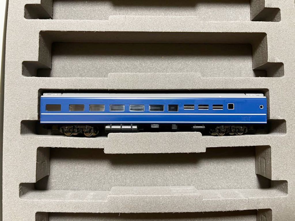TOMIX98802 国鉄24系25 100形特急寝台客車(はやぶさ)セットよりオシ24-100(銀帯)のみ_画像2
