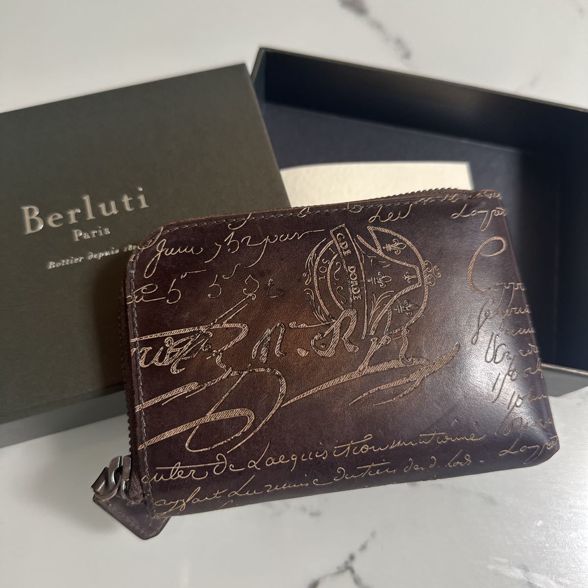 Berluti ベルルッティ カリグラフィ　ラウンドファスナー キーケース　ホールマーク_画像1