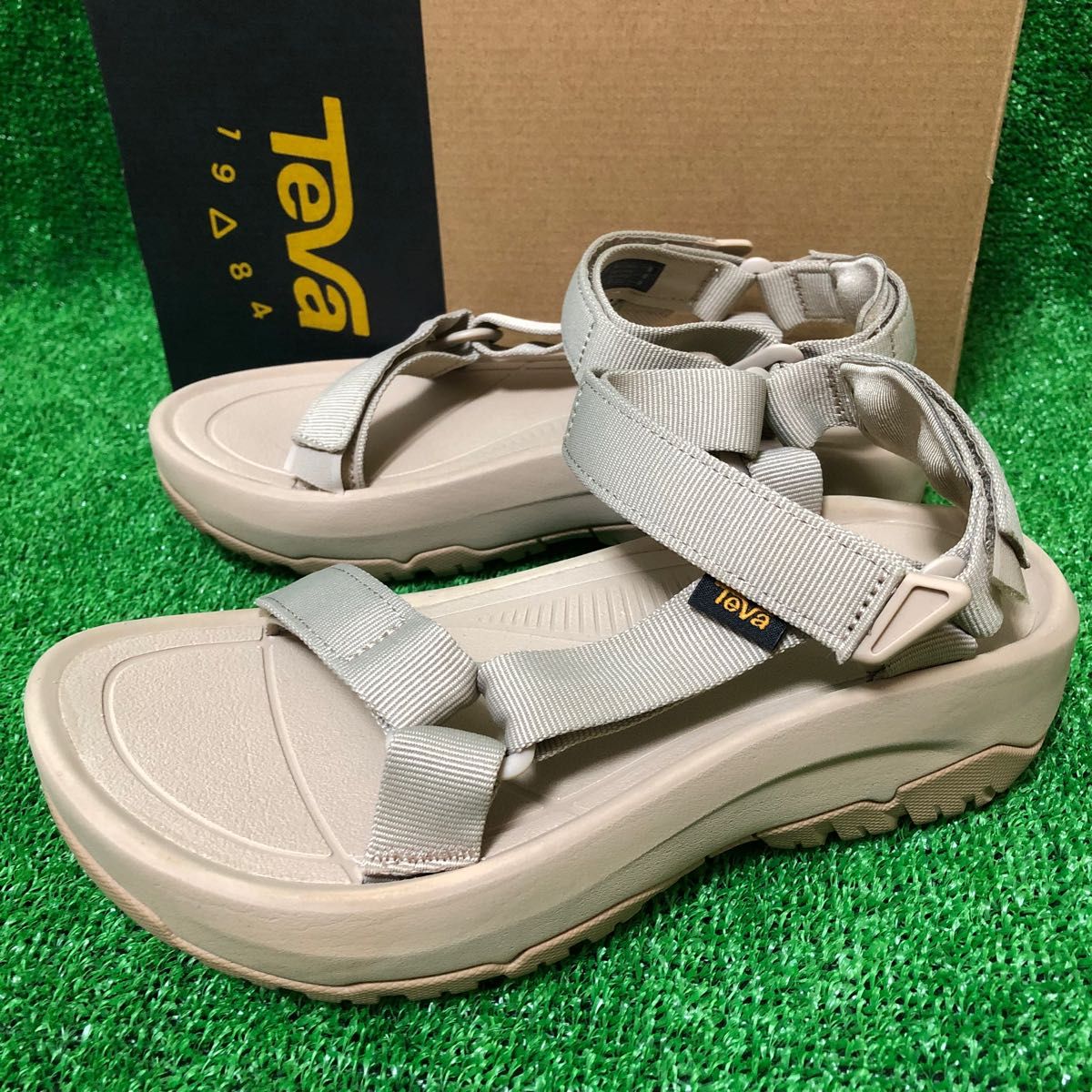 【22】新品★テバ ハリケーン XLT2 アンプソール★セサミ ベージュ★Teva Hurricane XLT2 Ampsole