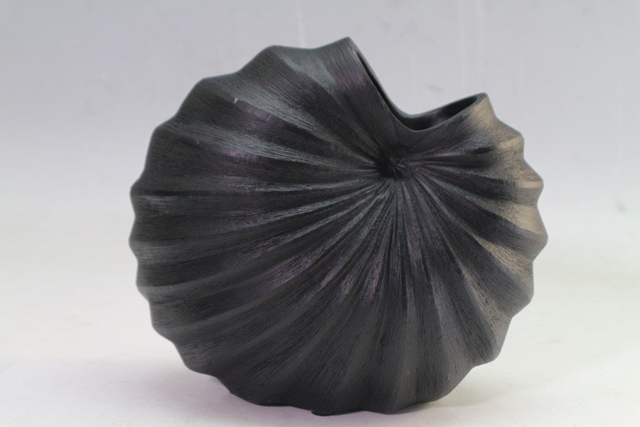 * Anne mo Night type flower base * height 17cm black black shell type vase modern Asian *598f07