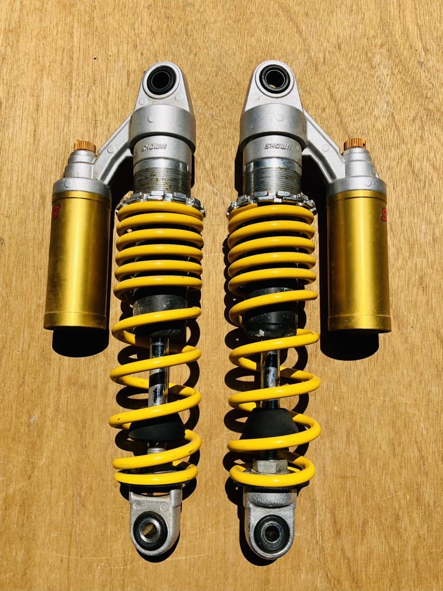 ショーワ SHOWA リアサスペンション ショック OHLINS オーリンズ