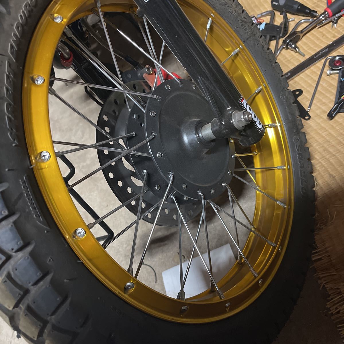 CT125 ハンターカブ ガネーシャチューブレスホイール、タイヤ CT125 ハンターカブ ガネーシャチューブレスホイール、タイヤ