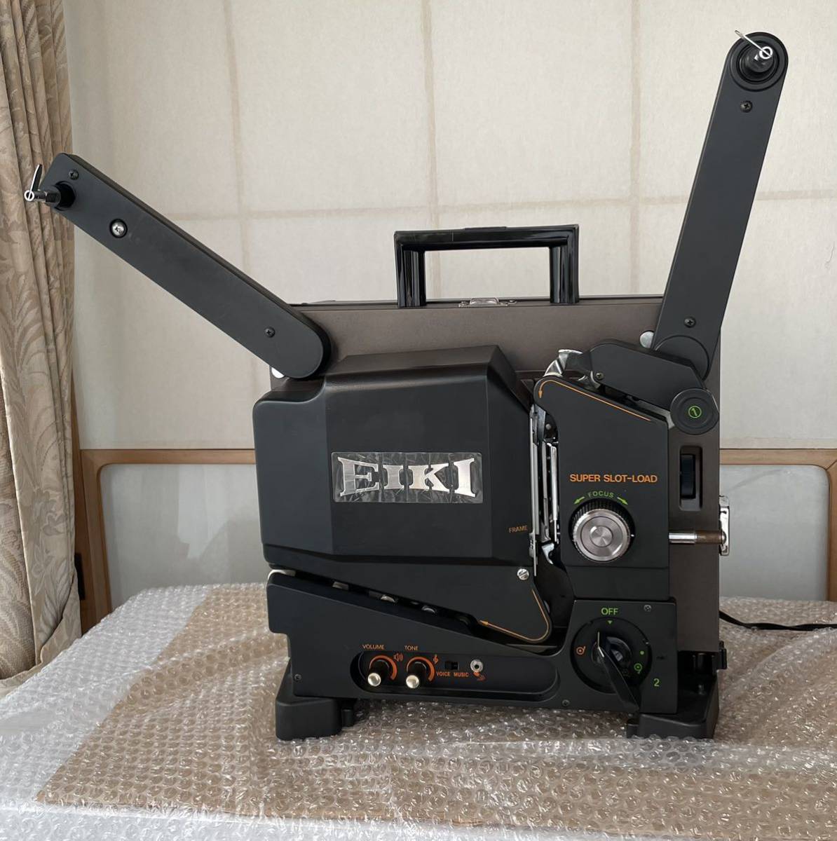 EIKI SL-0 映機工業 エイキ 16mmフィルム 映写機 プロジェクター EIKI SL-0 映機工業 エイキ 16mmフィルム 映写機 プロジェクター