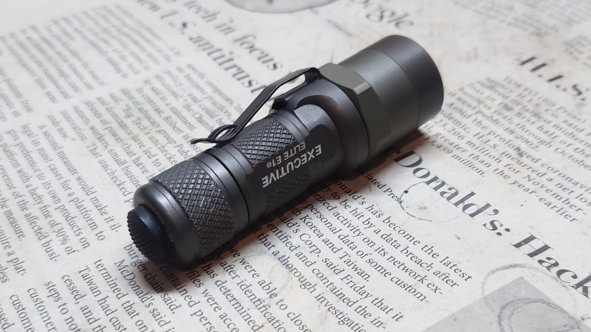 Yahoo!オークション - SUREFIRE E1e-HA Executive Elite 1セル3V Yahoo!オークション - SUREFIRE E1e-HA Executive Elite 1セル3V