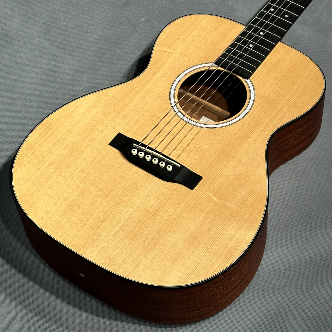 ヤフオク! - Martin 000Jr-10 Junior SERIES...