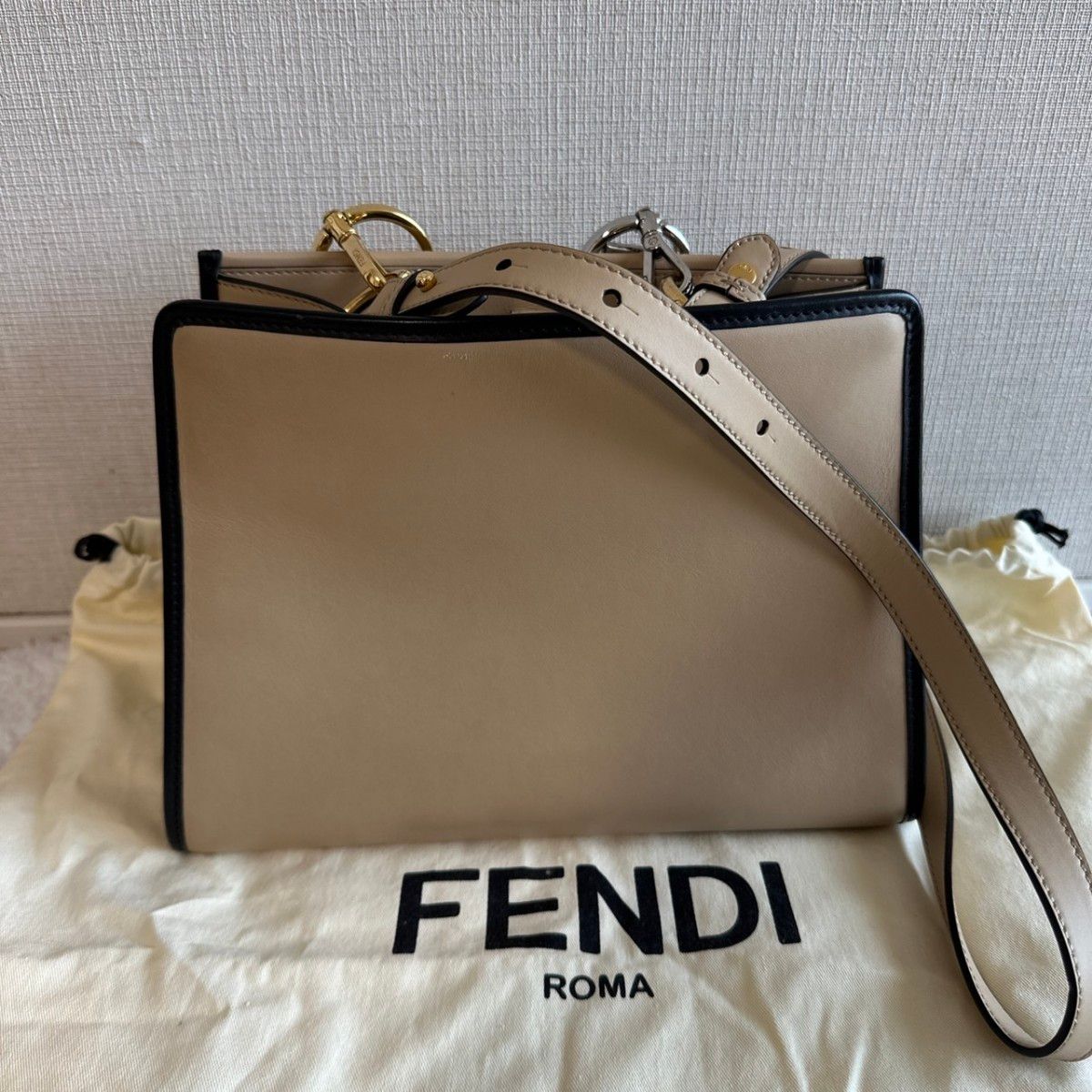 FENDI フェンディ 2wayバッグ ラナウェイ ハンドバッグ ショルダー