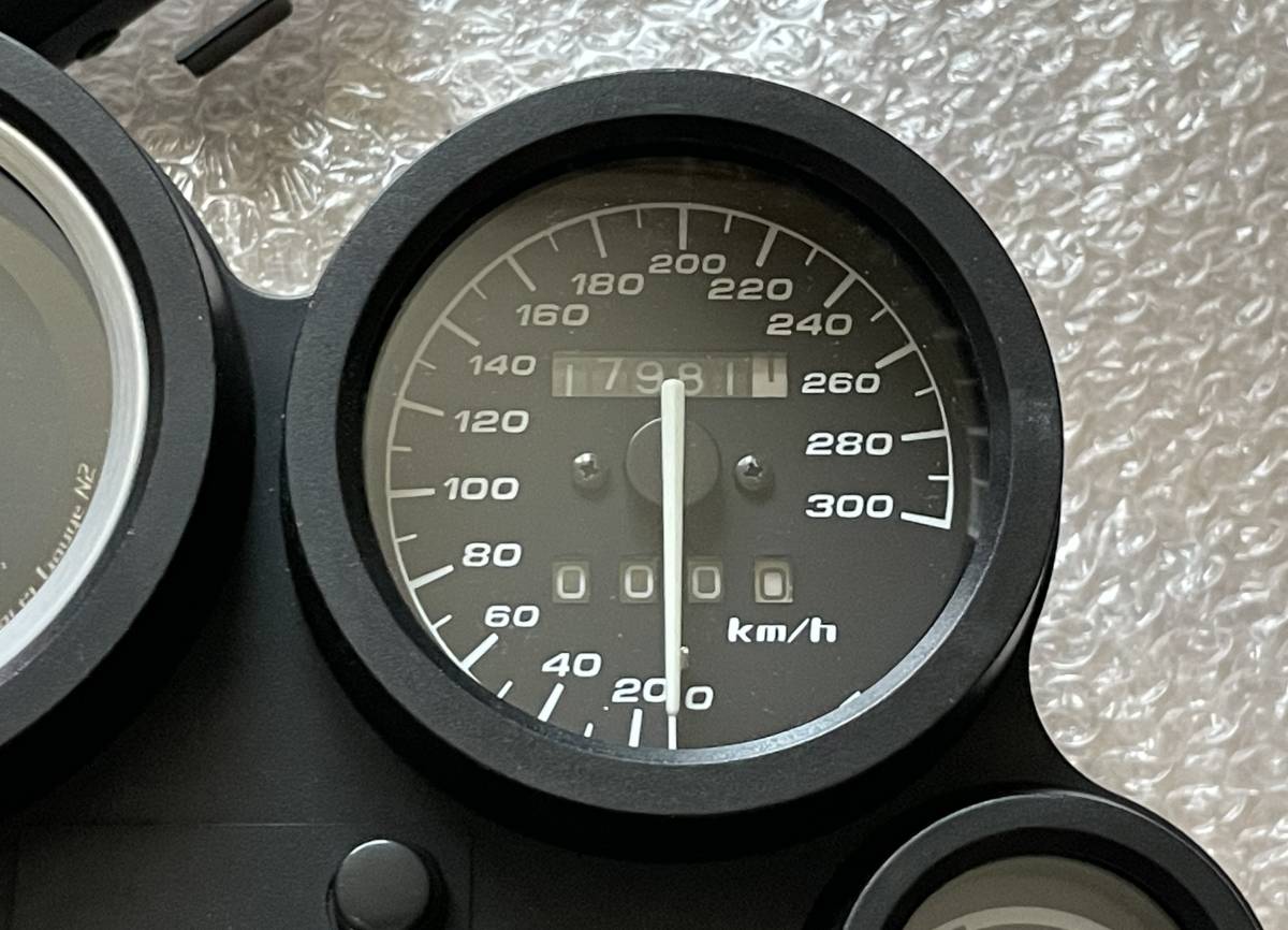 カワサキ GPZ900R 逆車 フルスケール 300km/h メーター Defi レーサー