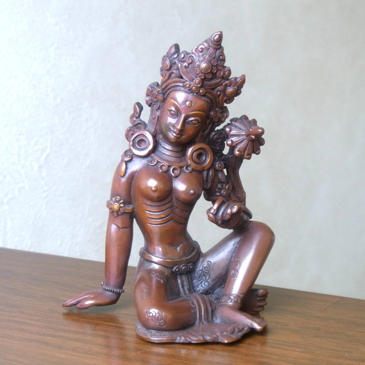 インド ネパールスタイル 観音菩薩座像 銅製 サキャ族仏師製作