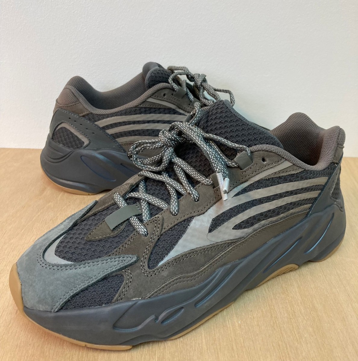 ☆6adidas × KANYE WEST アディダス カニエ ウエスト☆YEEZY BOOST 700 V2 GEODE (EG6860) カニエ・ウェスト 色：ジオード サイズ：２９？_画像1