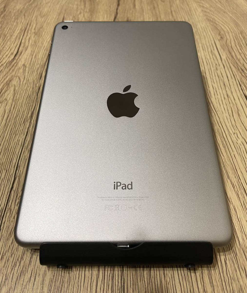 iPad mini 4 Wi-Fiモデル 128GB MK9N2J/Aスペースグレイ 7.9インチ