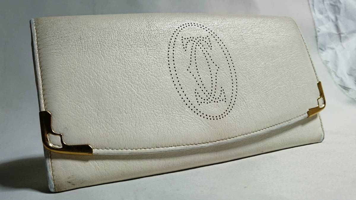  regular good hard-to-find! Cartier Cartier maru contrabass 2C Logo long wallet white change purse . have white × Gold punching brand emblem man and woman use possible 