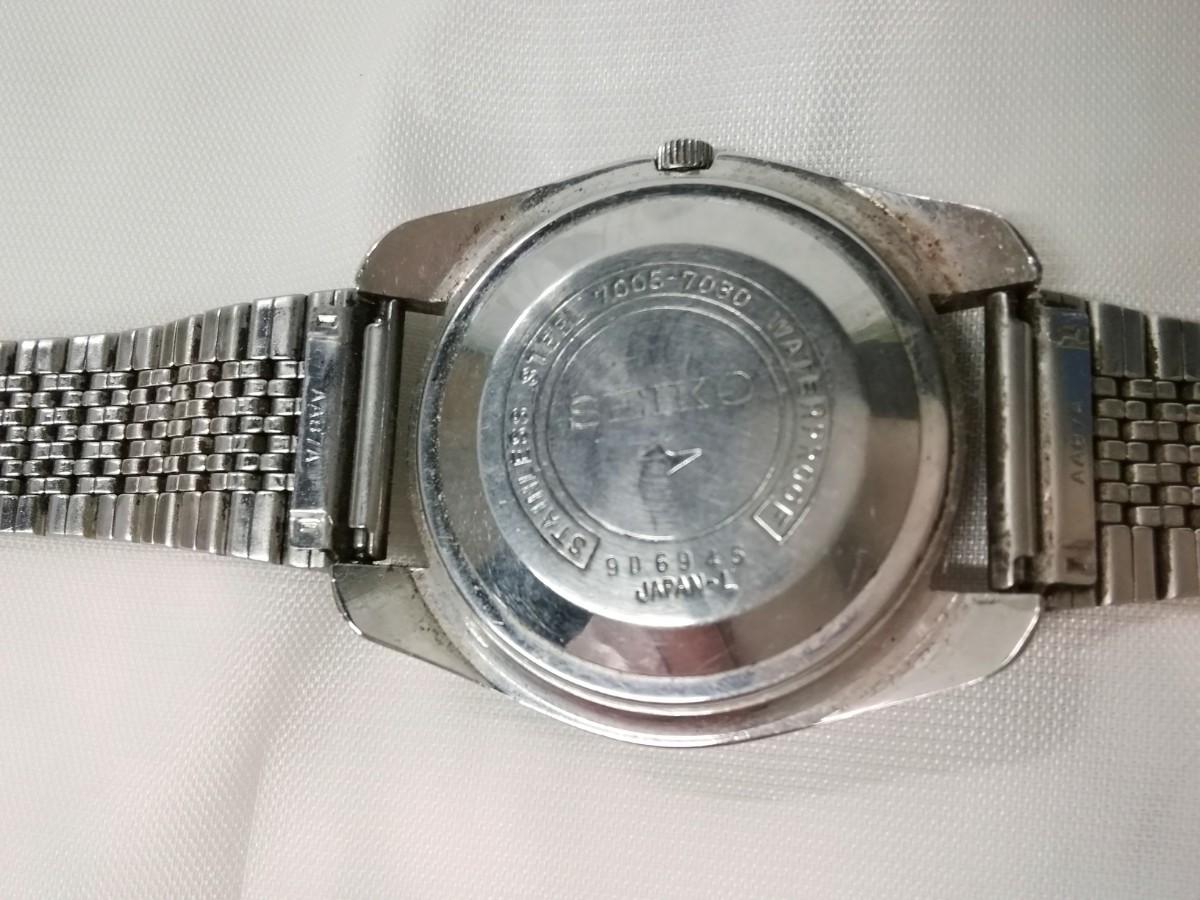 g_t B816 SEIKO セイコーAUTOMATIC メンズ腕時計 7005-7030 17JEWELS シルバー文字盤 【現状品】_画像3