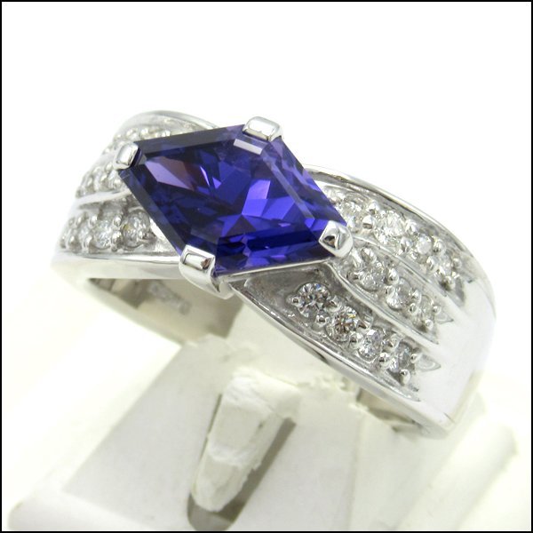 TS クレサンベール K18WGデザインリング 再結晶サファイア2.50ct×天然ダイヤモンド0.32ct 総重量9.3g 15号の画像1