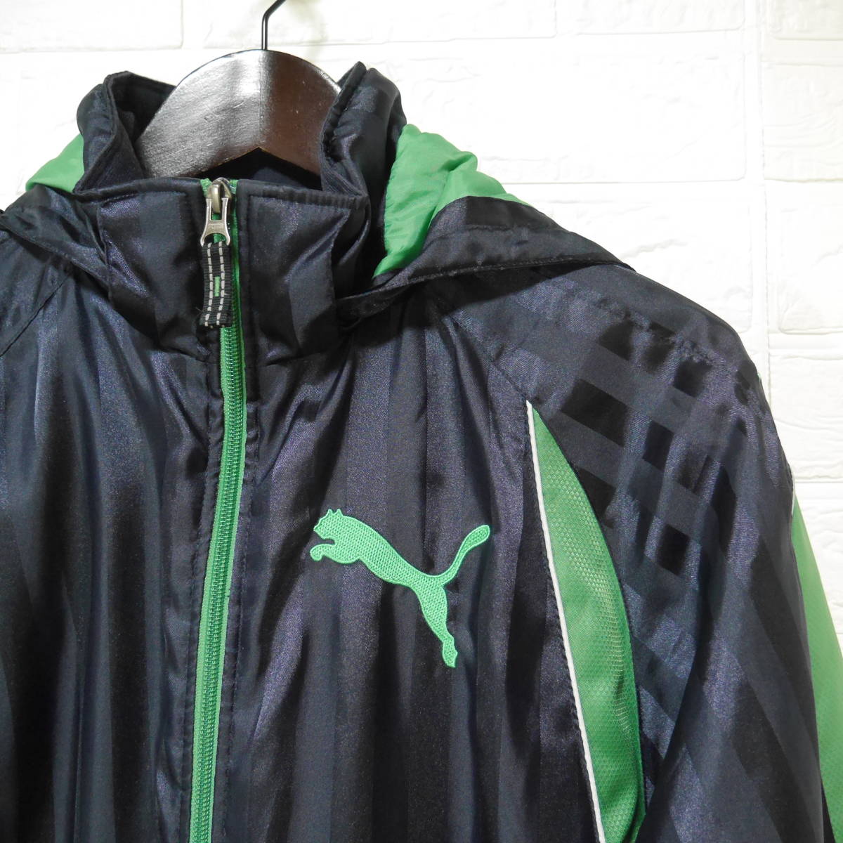 A637 * PUMA | Puma with a hood . jumper bench coat navy blue used size 160