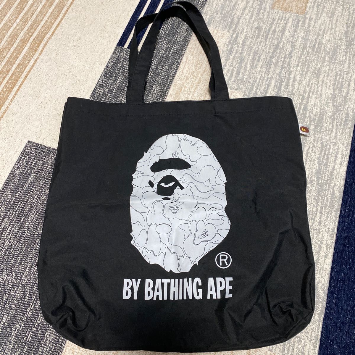 A BATHING APE トートバッグ|Yahoo!フリマ(旧PayPayフリマ) A BATHING APE トートバッグ|Yahoo!フリマ(旧PayPayフリマ)