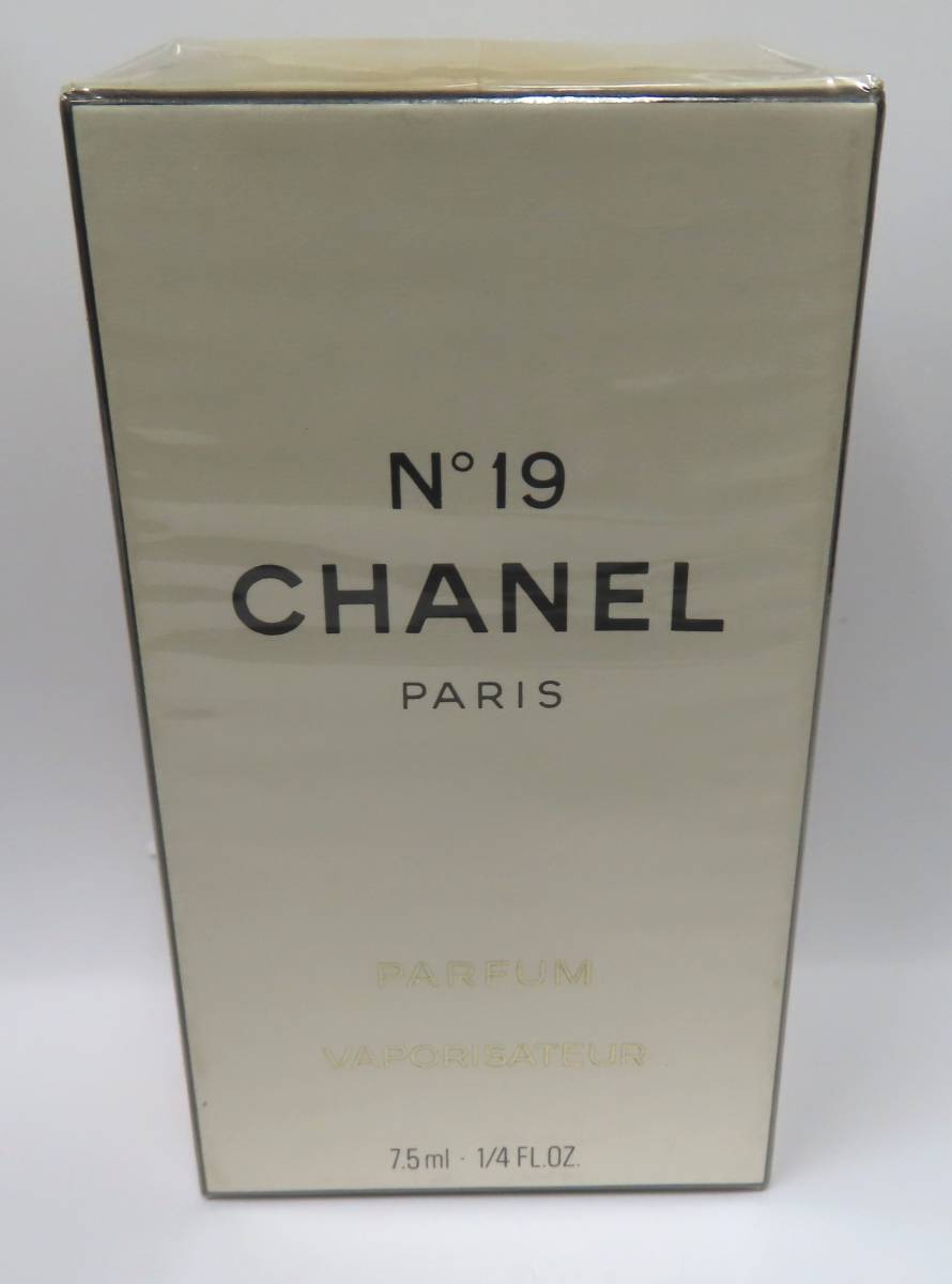 #68430 未開封 シャネル 香水 CHANEL 7.5ml NO19 パルファム