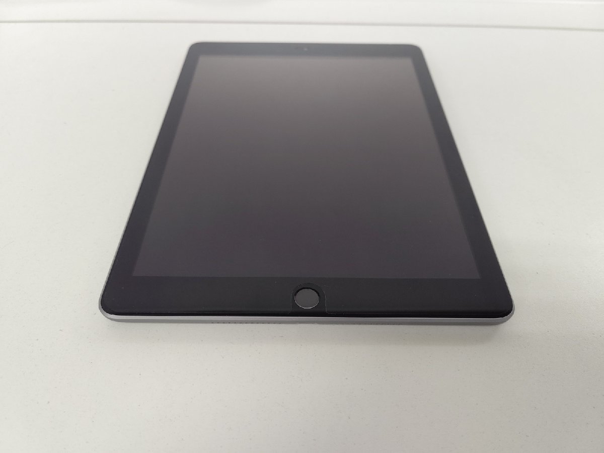うのにもお得な 送料無料 iPad 第6世代 MR7F2LL Wi-Fi 美品 スペース