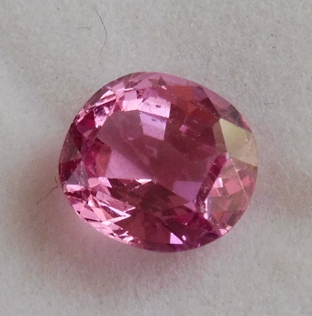 素晴らしい品質 【2.135ct】ホットピンクスピネル 2.135ct ルース