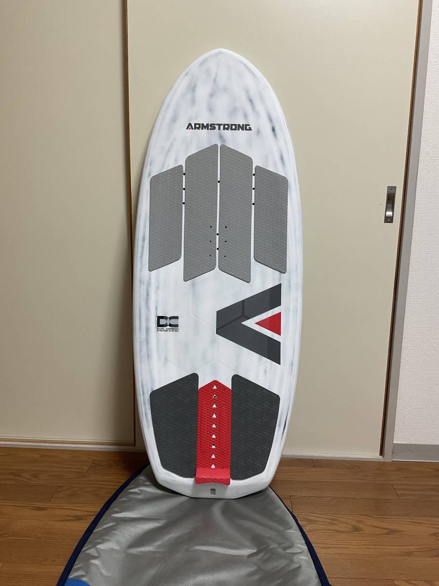 大人も着やすいシンプルファッション Armstrong FG Foilboard Surf