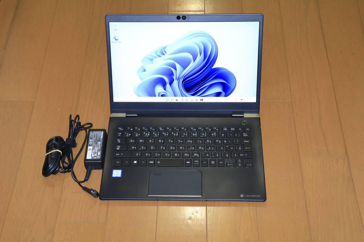 美品 dynabook G83/DN Core i5 8250U 1.6G/バッテリー新品/8GB/256GB