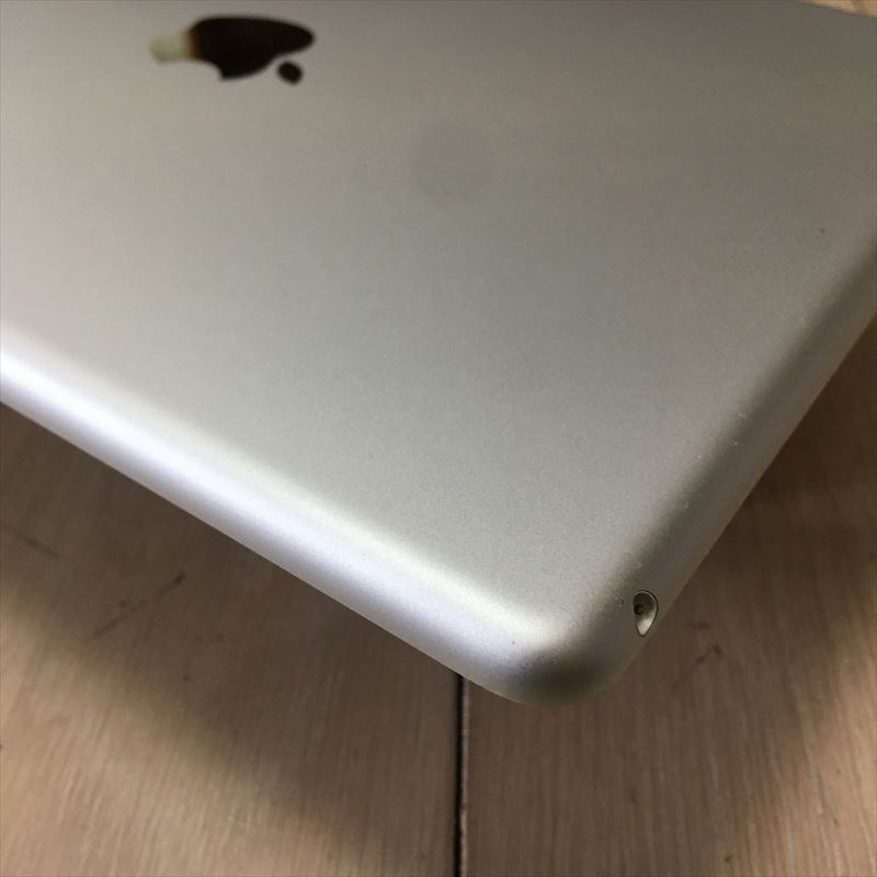 期間限定 21日まで! 721) Apple iPad 第7世代 WiFi 32GB シルバー10.2