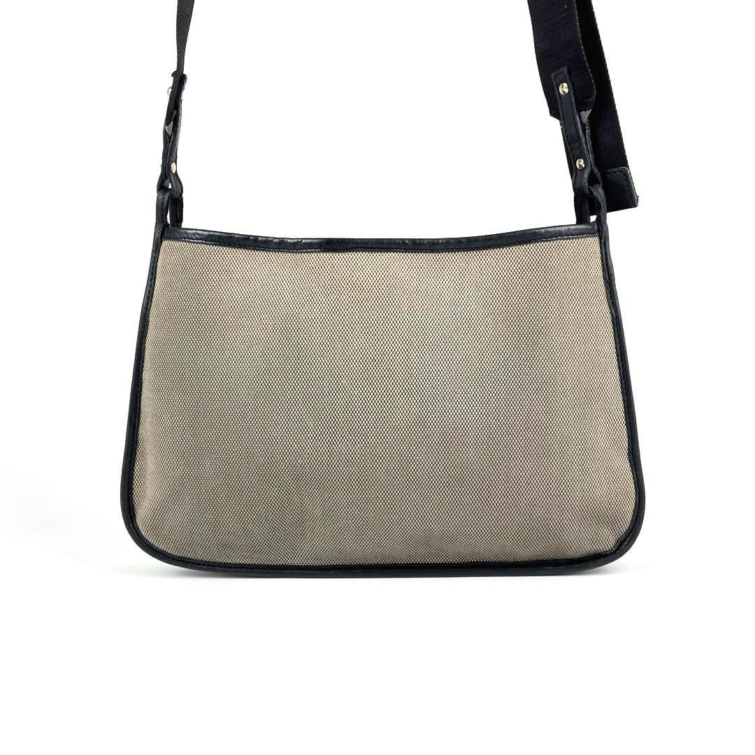 美品□FENDI フェンディ マンマバケット ショルダーバッグ ズッカ柄