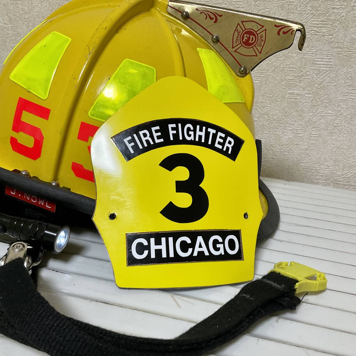 レプリカ アメリカ 消防士 ヘルメット フロントレザー プレートのみ レプリカ ハンドメイド ファイヤーファイター 黄色3番の画像7