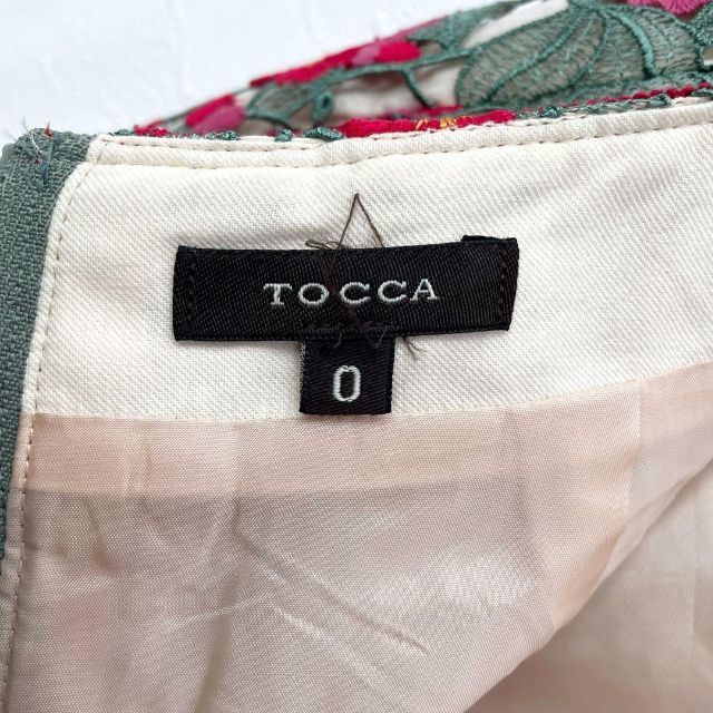 豪華　総刺繍　トッカ　TOCCA　花柄　タイト　膝丈スカート　レッド　0サイズ