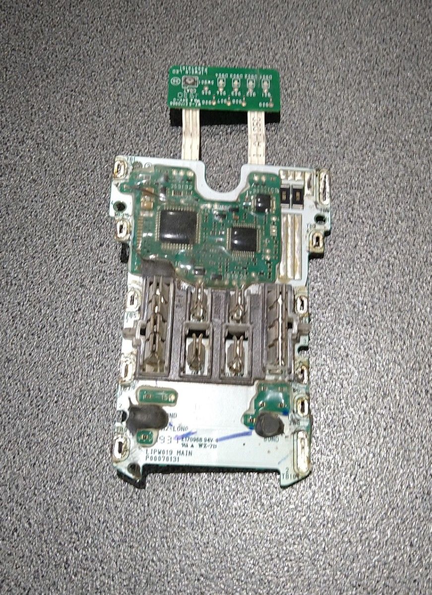 マキタ 40v バッテリー BL4025 モジュール 基盤 ジャンク 1個 マキタ 40v バッテリー BL4025 モジュール 基盤 ジャンク 1個