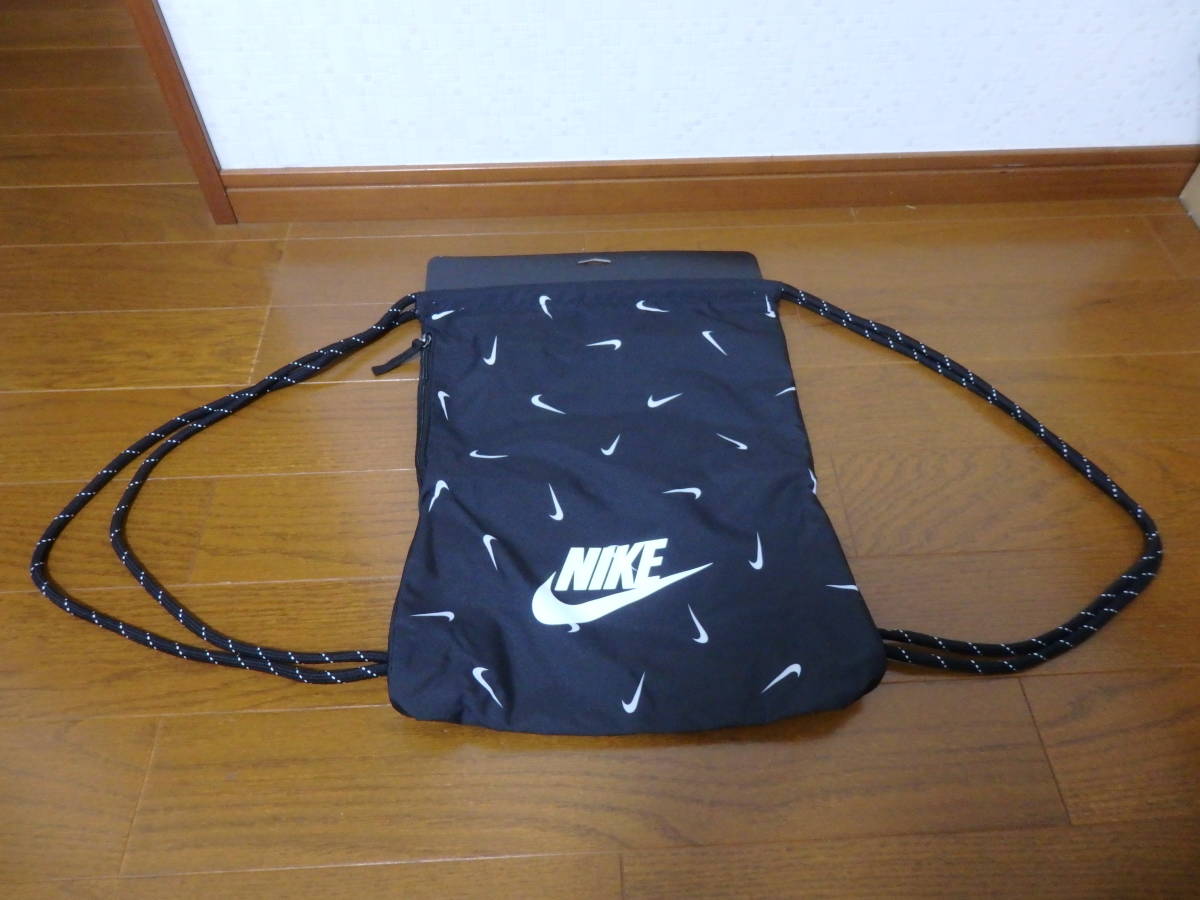 即決☆限定！ ♪新品 NIKE ナイキ ジムサック スウッシュ リュックサック エアフォース１ エアマックス９５♪25周年♪SWOOSH 50周年記念_画像1