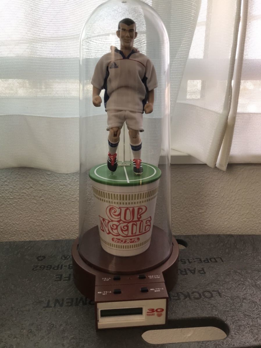 【SEAL限定商品】 日清食品 カップヌードル ジダンのジダンだアクションフィギュア ジネディーヌ・ジダン Zinedine Zidane サッカー 【SEAL限定商品】 日清食品 カップヌードル ジダンのジダンだアクションフィギュア ジネディーヌ・ジダン Zinedine Zidane サッカー