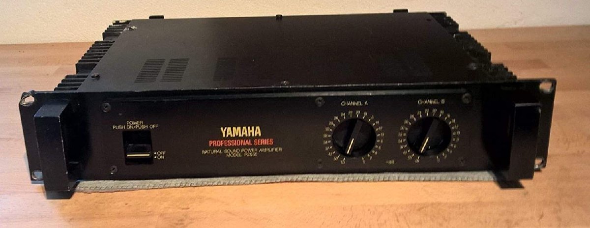 (中古品)YAMAHA ヤマハ P2050 業務用 パワーアンプ