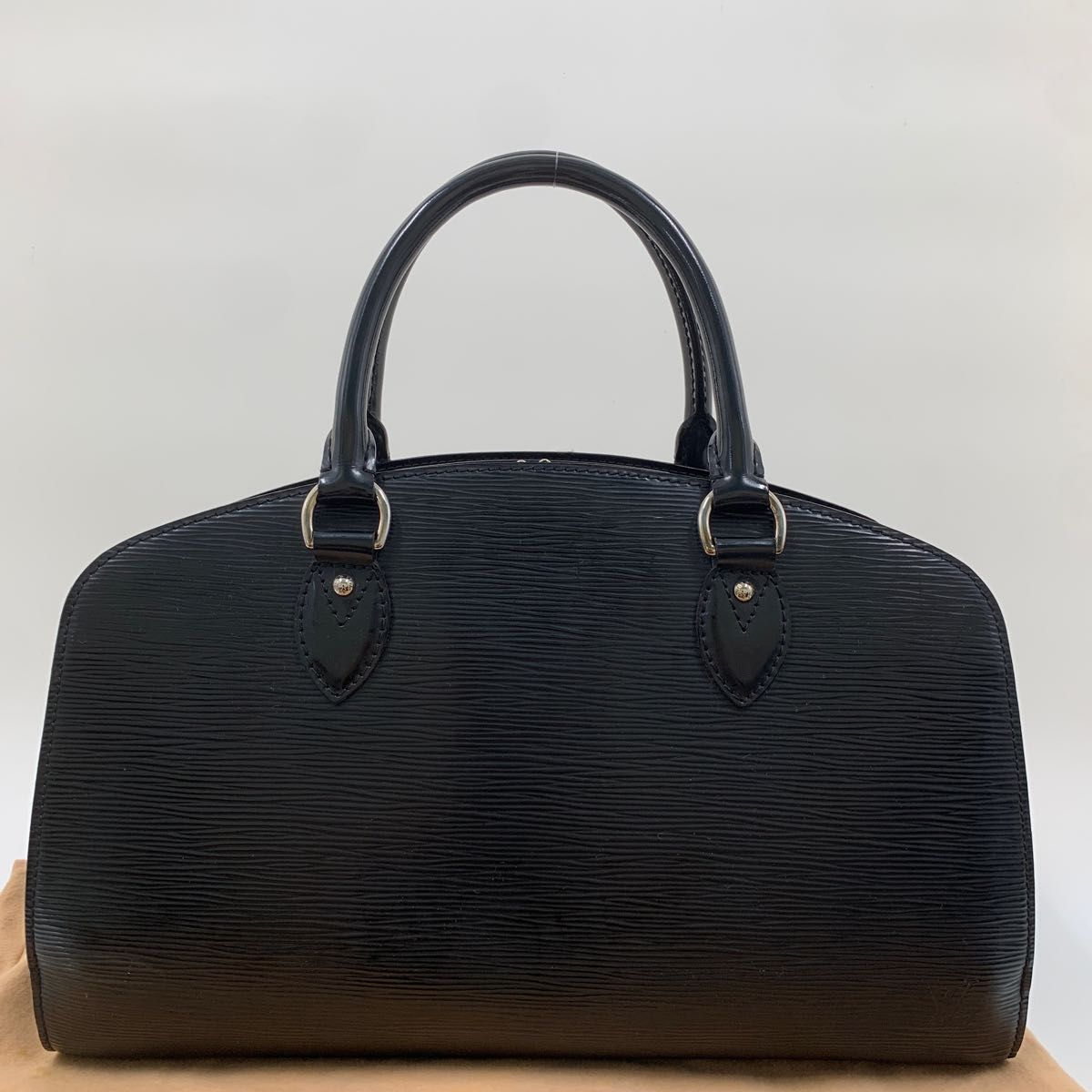 国内発送】 Louis Vuitton 美品 エピ ポンヌフ PM ハンドバッグ