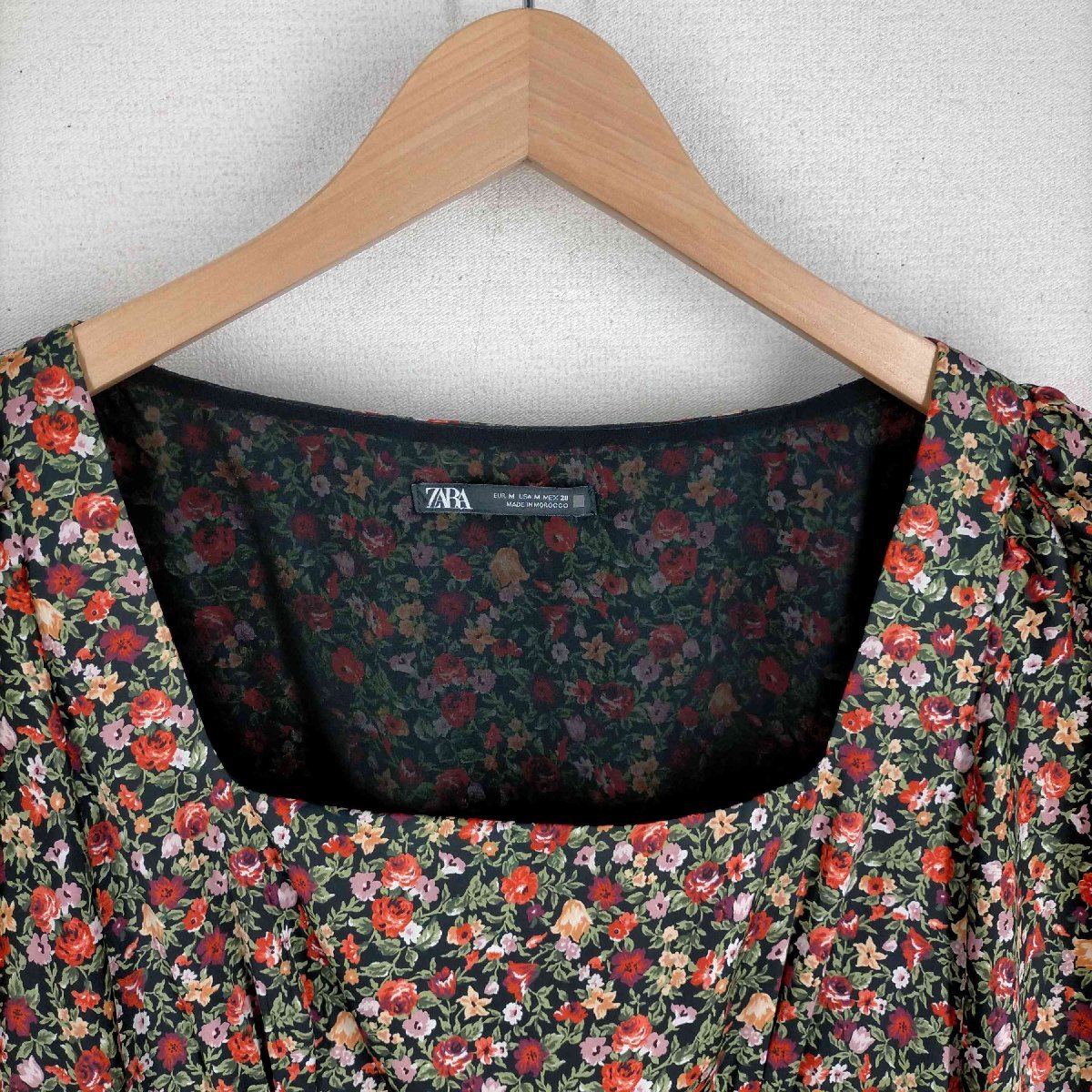 ZARA(ザラ) サテン花柄ワンピース レディース JPN:M 中古 古着 0243