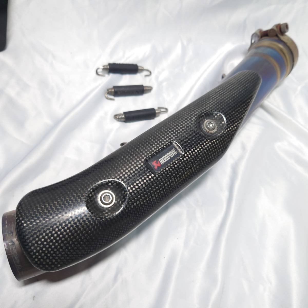 Akrapovic(アクラポヴィッチ) カーボン・スリップオン・マフラー Akrapovic(アクラポヴィッチ) カーボン・スリップオン・マフラー