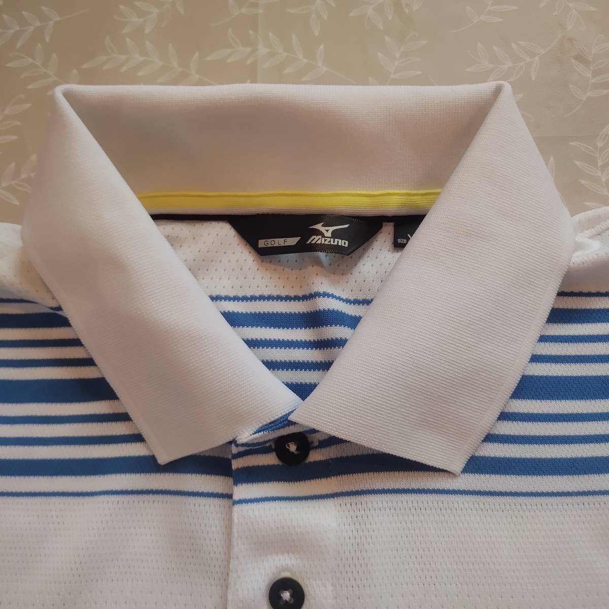 美品！　ミズノゴルフ　mizuno GOLF　半袖シャツ　サイズＸＬ　とてもしなやかな大小メッシュ風　速乾薄手生地　真夏に快適！