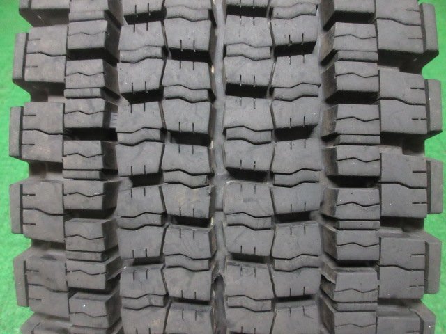 Y350【送料無料】225/80R17.5 123/122 超溝高 8.5~9分山 スタッドレス DECTES SP001 22年 6本 激安 中型 4トン トラック キャンター エルフ_画像3