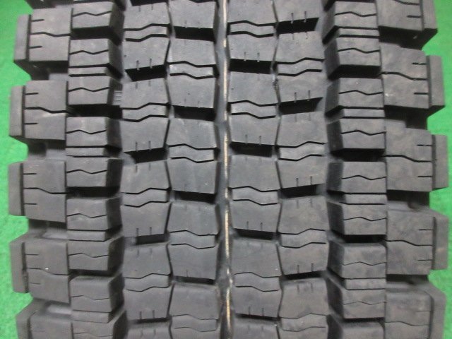 Y350【送料無料】225/80R17.5 123/122 超溝高 8.5~9分山 スタッドレス DECTES SP001 22年 6本 激安 中型 4トン トラック キャンター エルフ_画像6