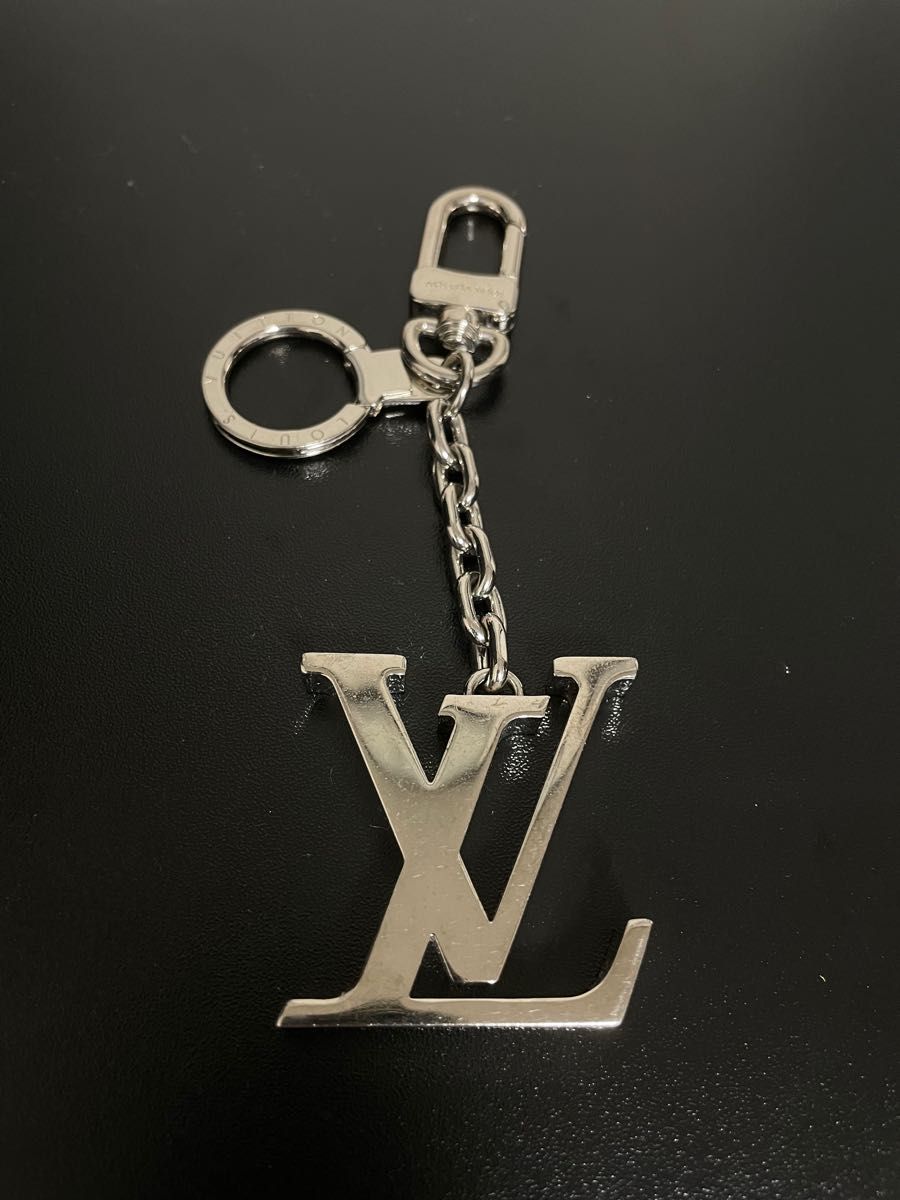 LOUIS VUITTON/ルイヴィトン M01192 ポルト クレ イニシャル LV LOUIS VUITTON/ルイヴィトン M01192 ポルト クレ イニシャル LV