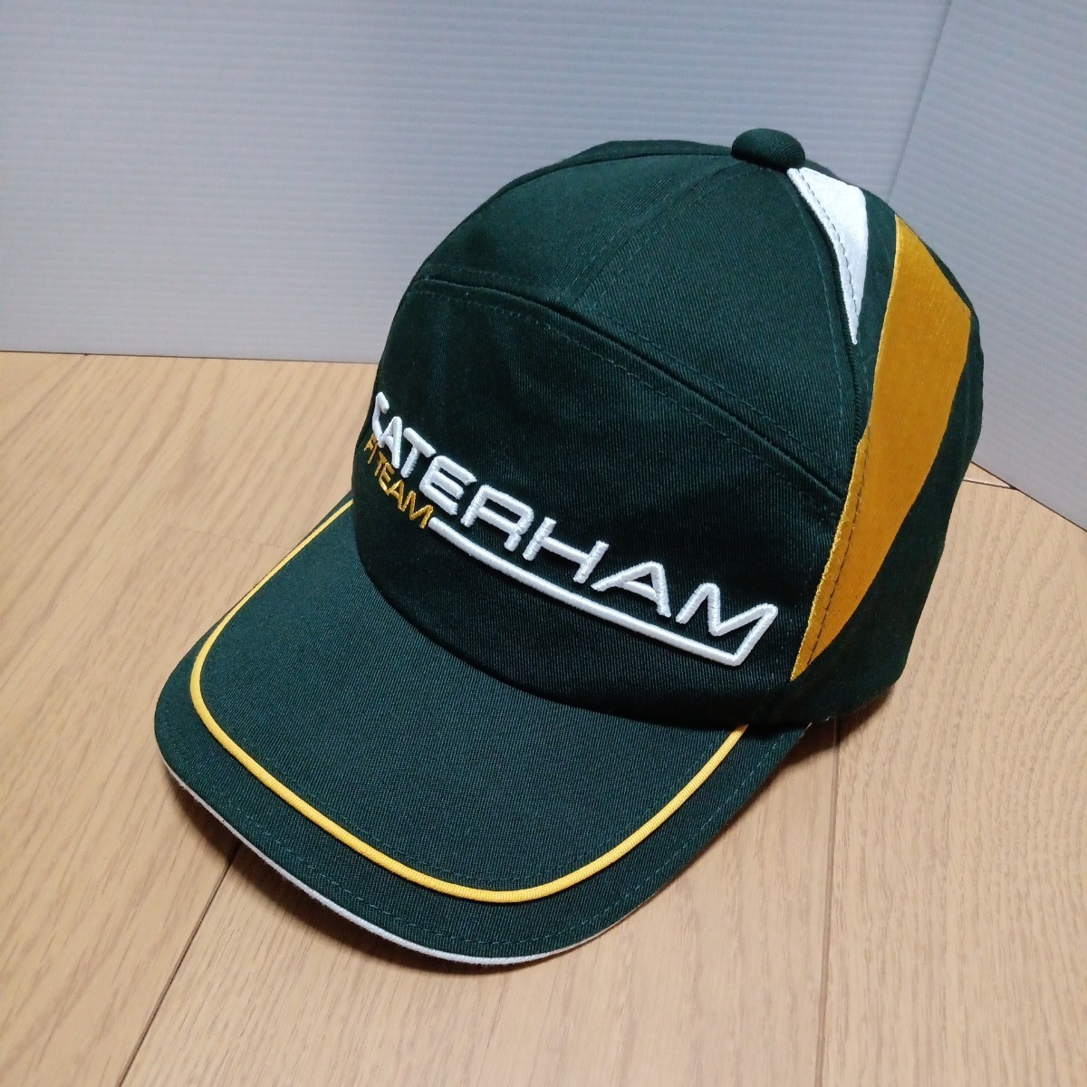 Yahoo!オークション - ケータハム【CATERHAM キャップ】帽子 F1 刺繍 Yahoo!オークション - ケータハム【CATERHAM キャップ】帽子 F1 刺繍