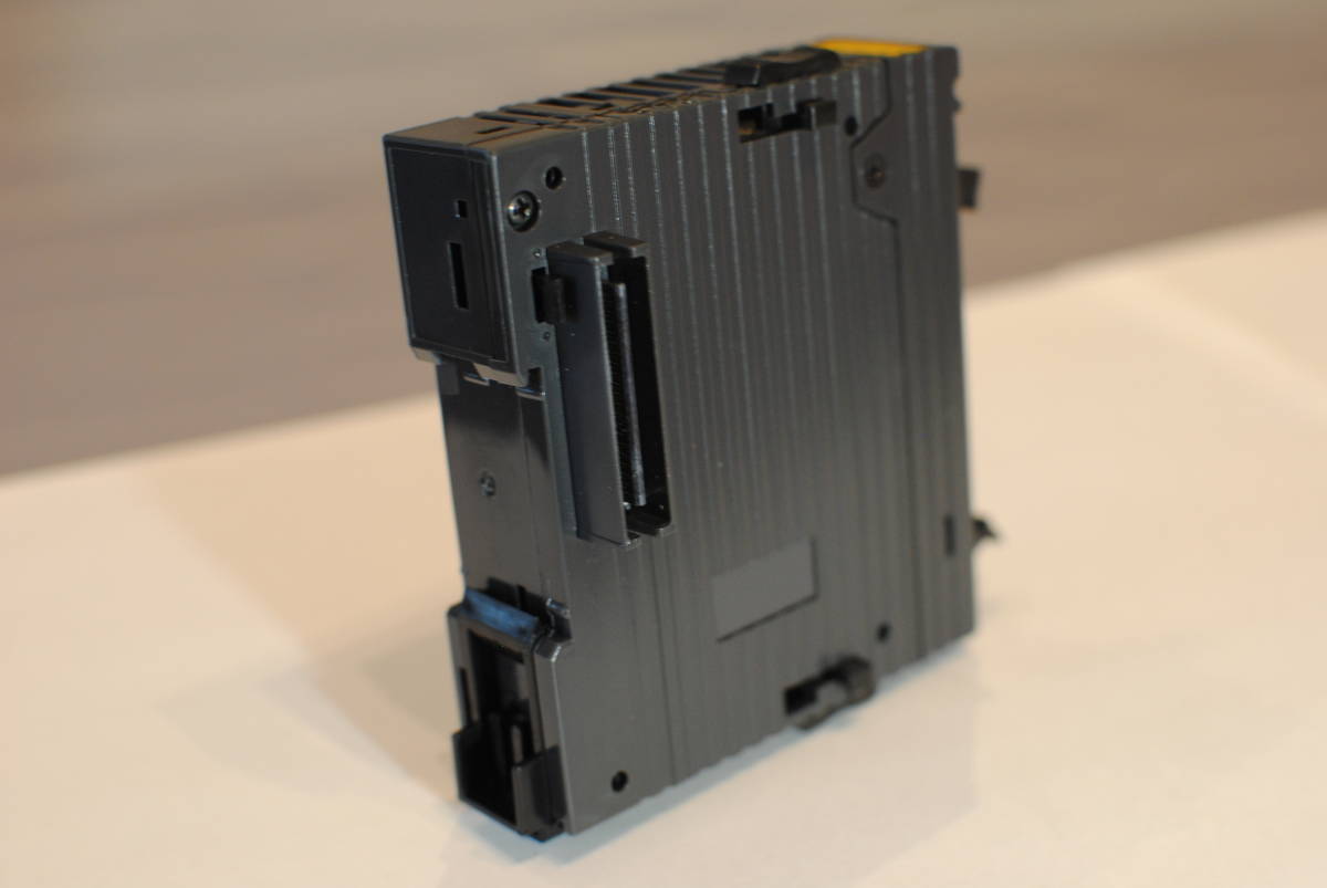キーエンス 16点/16点 コネクタ MOSFET(シンク) 過電流保護あり キーエンス 16点/16点 コネクタ MOSFET(シンク) 過電流保護あり