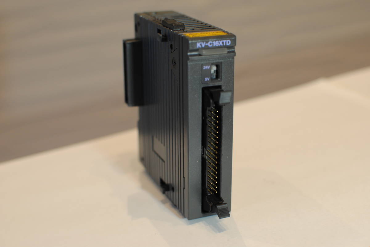 キーエンス 16点/16点 コネクタ MOSFET(シンク) 過電流保護あり キーエンス 16点/16点 コネクタ MOSFET(シンク) 過電流保護あり