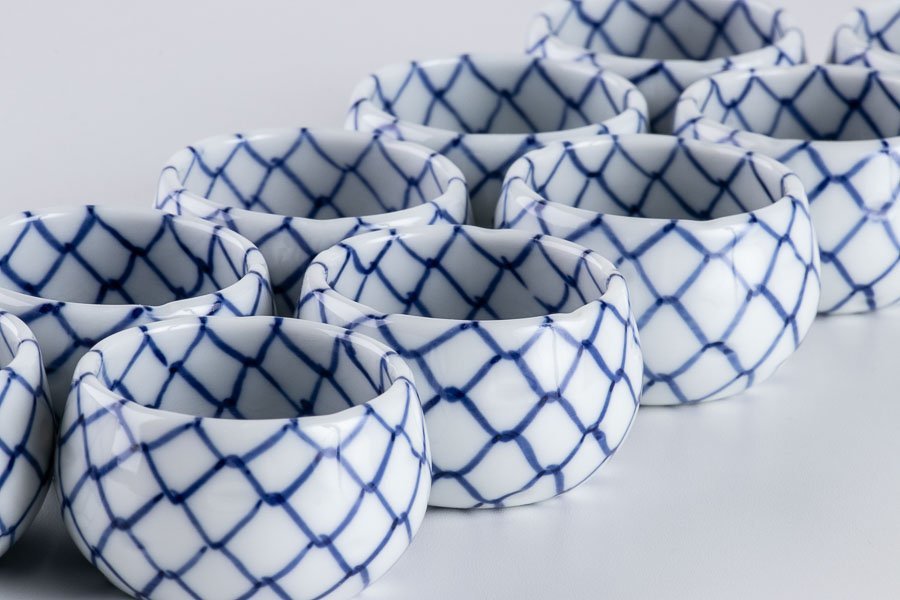 茶道具】『 加藤藤城 染付 網手 つぼつぼ 珍味入 10客 共箱 15673 』 茶道具】『 加藤藤城 染付 網手 つぼつぼ 珍味入 10客 共箱 15673 』