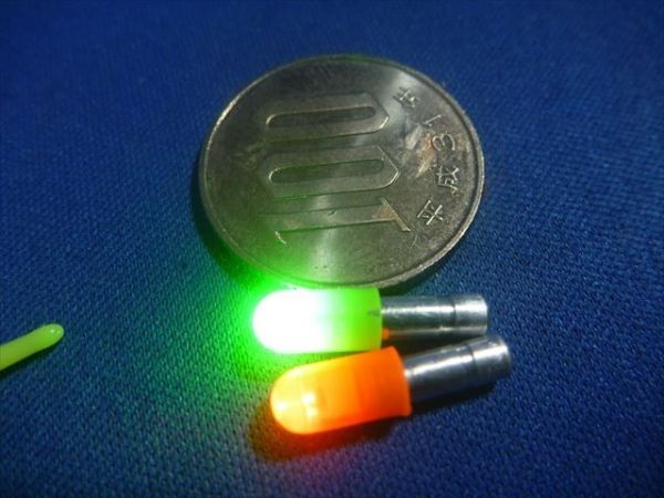 極小CR311型電池4本＋ライト4本セット,超小型竿先ライト（ライン絡みにくい）,超小型ヘラウキ先ライト,朝マズメ夕マズメのエビ巻き釣りにも_点灯例