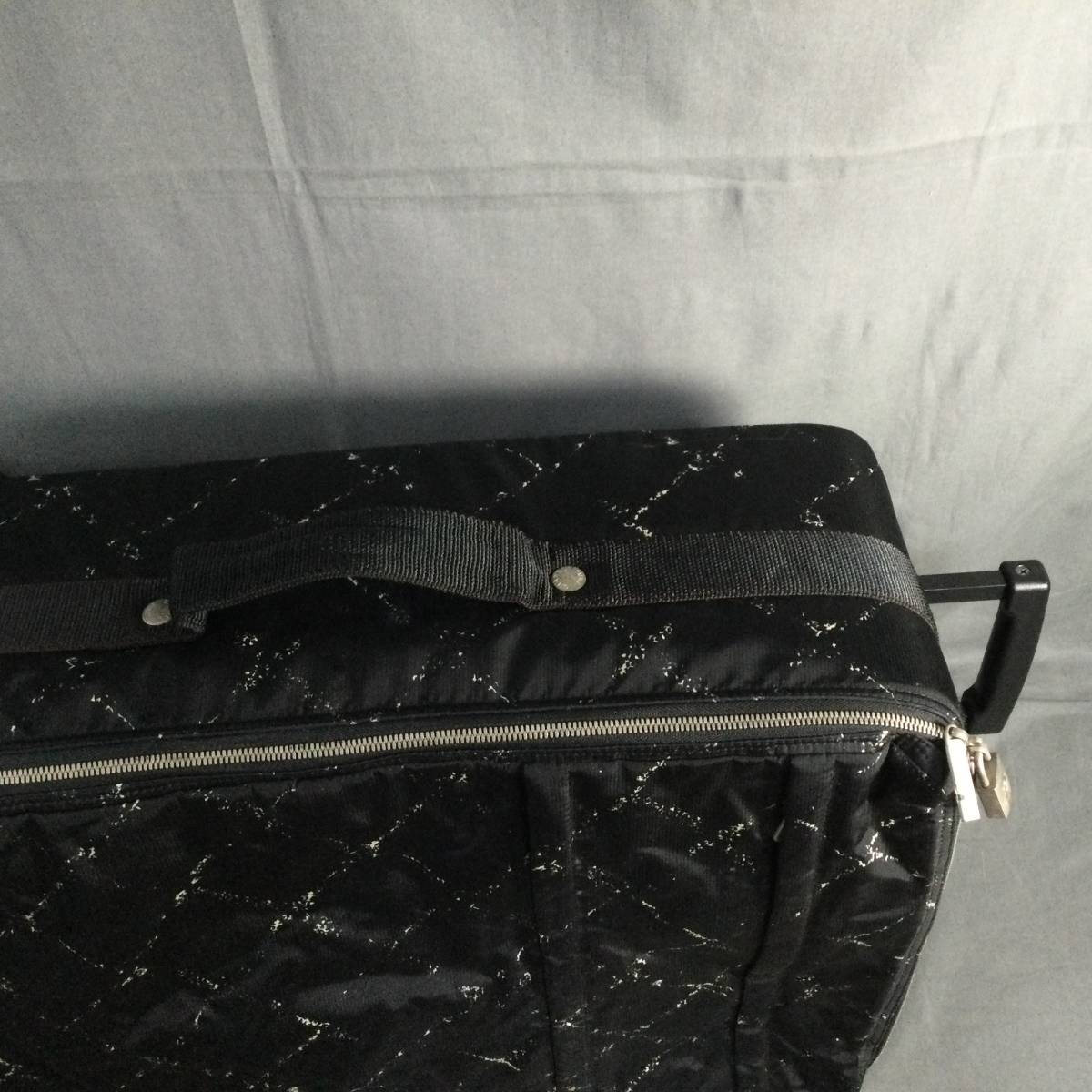 5505/1　GJ-50532　CHANEL　旧トラベルライン　キャリーバッグ　スーツケース　旅行バッグ　シャネル　キャスター難あり。_画像8