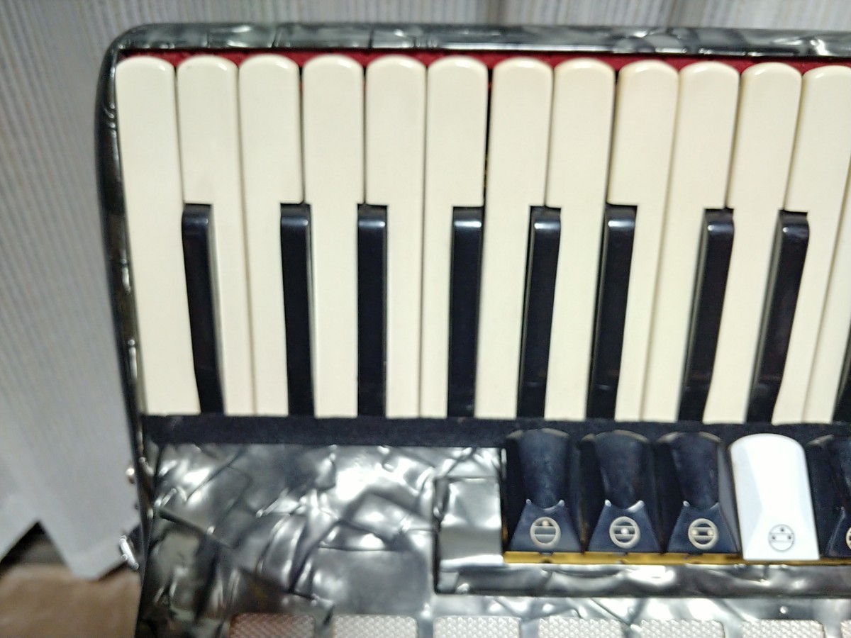 即演奏可能 PARROT 37鍵盤、80ベース MML音色切り替えスイッチ6 ベース切替2   ハードケース付 改良調整済です。の画像3