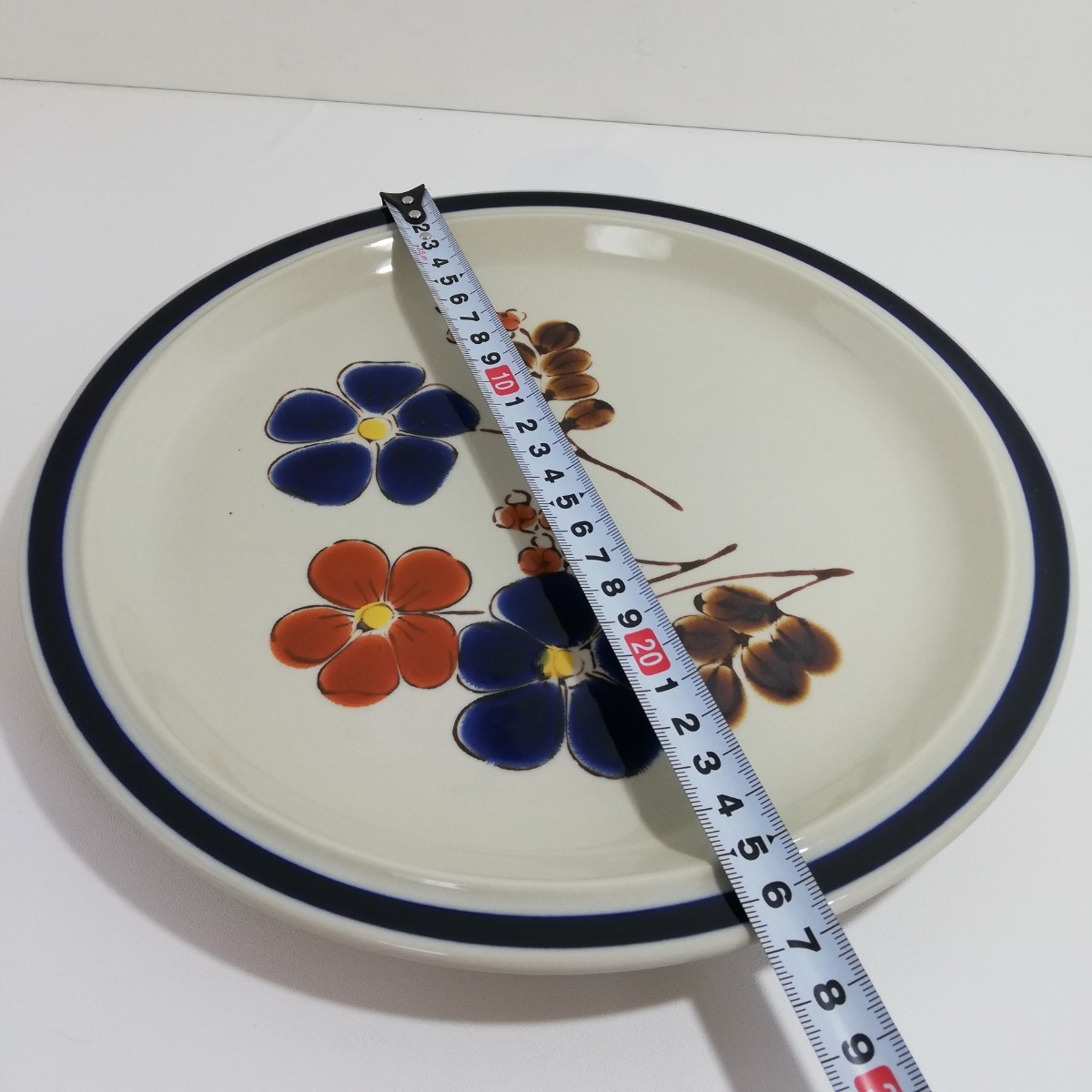 昭和レトロ 逆輸入食器 mioko 花柄ブルーライン ストーンウェア 耐熱皿 直径26.7cm×高さ2.2cm 未使用品 [日本製 大皿]の画像5