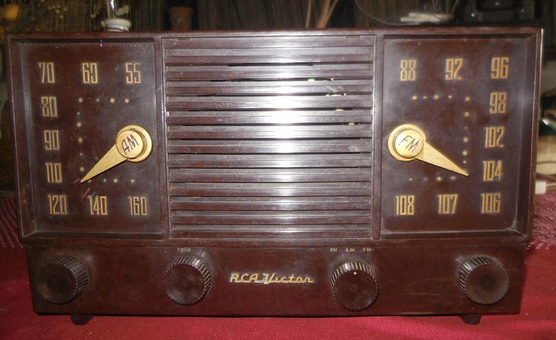FM/AM真空管ラジオ・米国・RCA-Victor・2-XF-91・1952年頃・AM高周波増幅付・FM受信周波数76～95MHｚ・感度良好_画像6