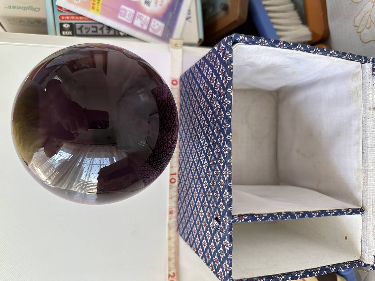 おしゃれなガラス玉？それとも水晶？ 紫色のにくいやつ とても綺麗です。の画像8